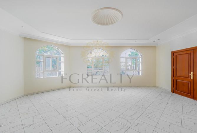 988891 - Property Image 3