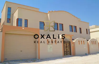 فيلا - 5 غرف نوم - 5 حمامات للايجار في فلل عين خالد - عين خالد - الدوحة