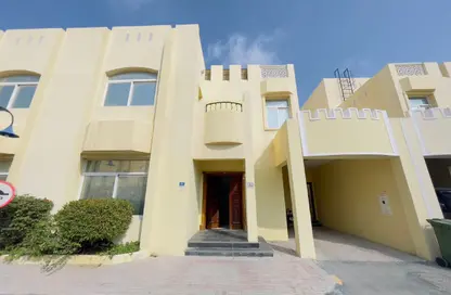 Villa - 4 Bedrooms - 4 Bathrooms for rent in Al Gharrafa - Al Gharrafa - Doha