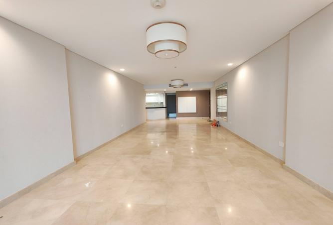 988467 - Property Image 3