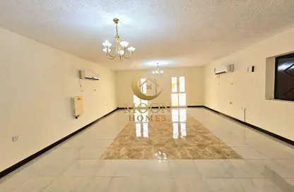 دوبلكس - 3 غرف نوم - 2 حمامات للايجار في شارع المطار القديم - طريق المطار القديم - الدوحة