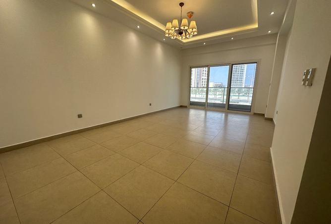 955738 - Property Main Image