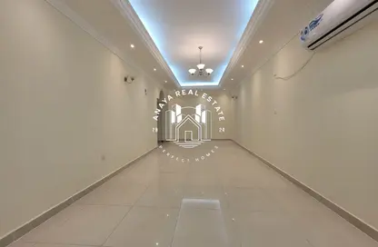 Apartment - 2 Bedrooms - 2 Bathrooms for rent in Al Mansoura - Al Mansoura - Doha