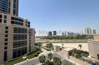 شقة - 2 غرف نوم - 3 حمامات للايجار في ابراج باي - منطقة الأبراج - جزيرة اللؤلؤة - الدوحة