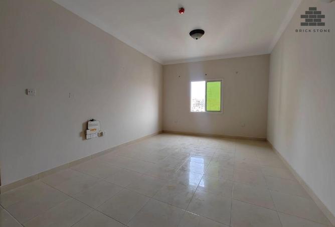 973225 - Property Image 3