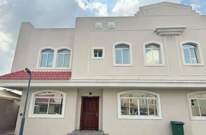 Compound - 4 Bedrooms - 5 Bathrooms for rent in Souk Al gharaffa - Al Gharrafa - Doha