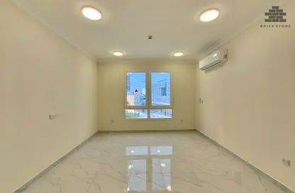 Apartment - 3 Bedrooms - 2 Bathrooms for rent in Musheireb Apartments - Musheireb - Doha