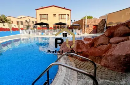Compound - 3 Bedrooms - 3 Bathrooms for rent in Bu Hamour Street - Abu Hamour - Doha