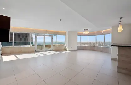Apartment - 3 Bedrooms - 5 Bathrooms for rent in 44 Tower - West Bay - West Bay - Doha