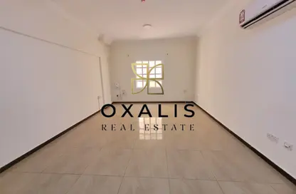 Apartment - 2 Bedrooms - 2 Bathrooms for rent in Al Sadd Road - Al Sadd - Doha
