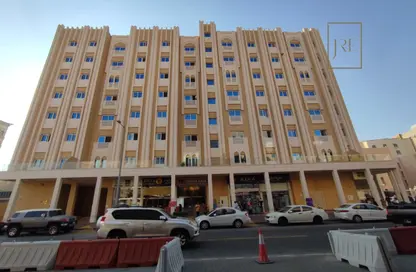 Shop - Studio - 1 Bathroom for rent in Al Sadd Road - Al Sadd - Doha