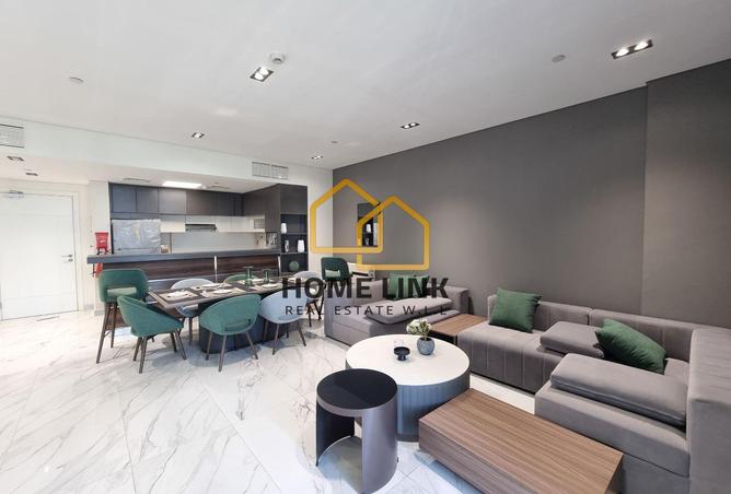 998712 - Property Image 2