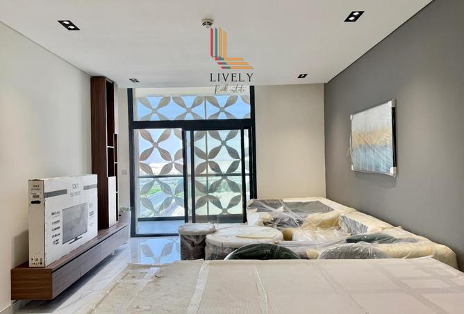 982950 - Property Image 2