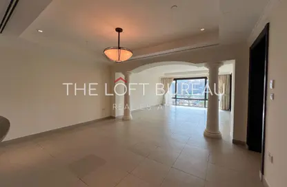 تاون هاوس - 2 غرف نوم - 3 حمامات للايجار في طريق بورتو الشرقي - بورتو أرابيا - جزيرة اللؤلؤة - الدوحة