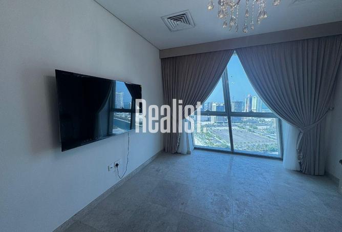 932001 - Property Image 2