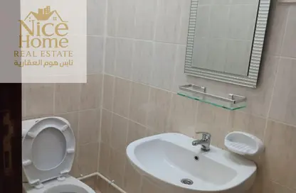 Apartment - 2 Bedrooms - 2 Bathrooms for rent in Bin Omran - Fereej Bin Omran - Doha