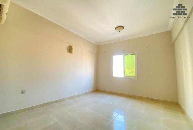 909923 - Property Image 2