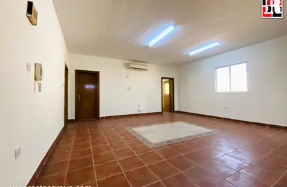 Apartment - 2 Bedrooms - 1 Bathroom for rent in RASTEC 29 - Old Airport Road - Doha