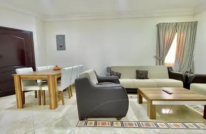 Apartment - 2 Bedrooms - 2 Bathrooms for rent in Thabit Bin Zaid Street - Al Mansoura - Doha