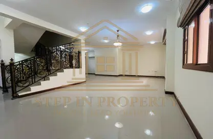 مجمع سكني - 4 غرف نوم - 4 حمامات للايجار في شارع الوعب - الوعب - الدوحة