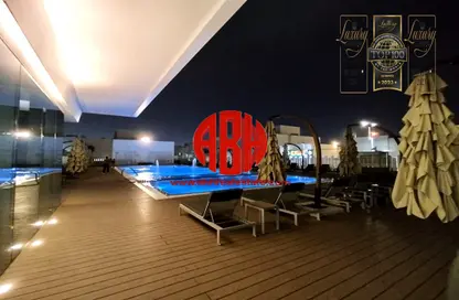 مجمع سكني - 5 غرف نوم - 6 حمامات للايجار في مجمع فيلات إستيت - الوعب - الوعب - الدوحة