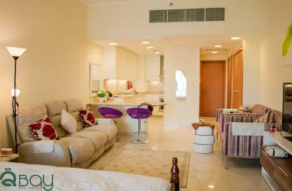 Apartment - Studio - 1 Bathroom for rent in Viva West - Viva Bahriyah - The Pearl Island - Doha