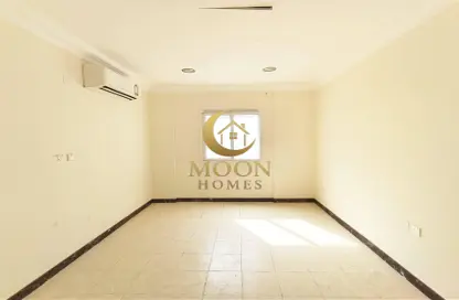 Apartment - 3 Bedrooms - 3 Bathrooms for rent in Muntazah 7 - Al Muntazah - Doha