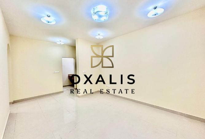 995253 - Property Image 2