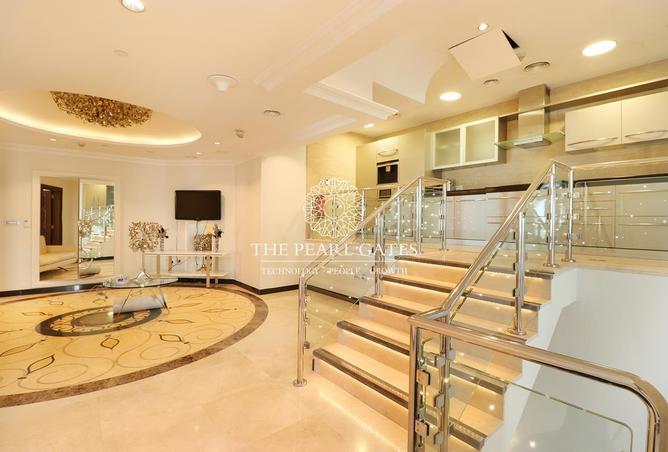 974449 - Property Image 2