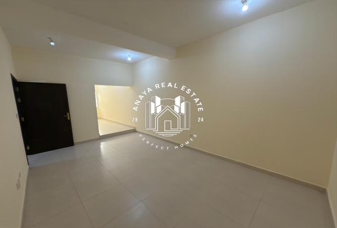 957787 - Property Image 2