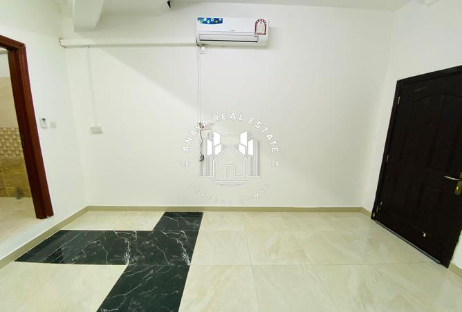 979149 - Property Image 3