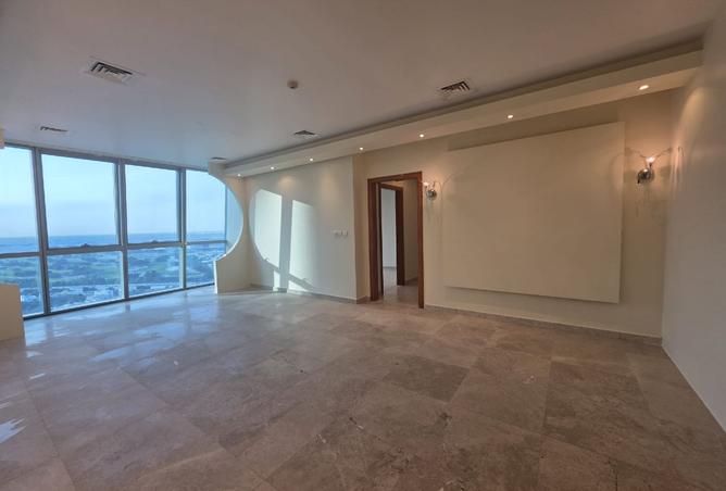 1010585 - Property Image 2