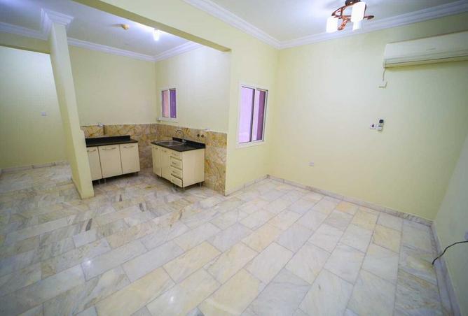 954032 - Property Image 3