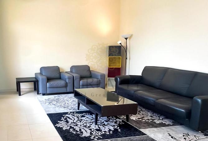 998864 - Property Image 2