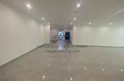 Apartment - 2 Bedrooms - 3 Bathrooms for rent in Al Sadd Road - Al Sadd - Doha