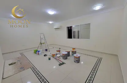 Apartment - 3 Bedrooms - 2 Bathrooms for rent in Fereej Bin Mahmoud North - Fereej Bin Mahmoud - Doha