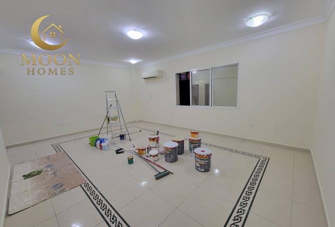 979386 - Property Image 2