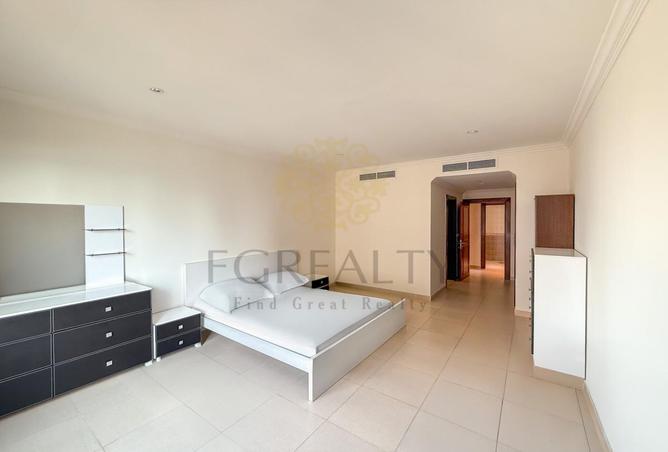 975849 - Property Image 2