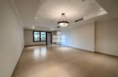 Apartment - 1 Bedroom - 2 Bathrooms for rent in Tower 5 - Porto Arabia - The Pearl Island - Doha