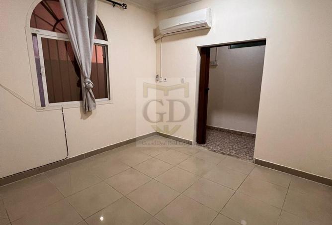 991286 - Property Image 2