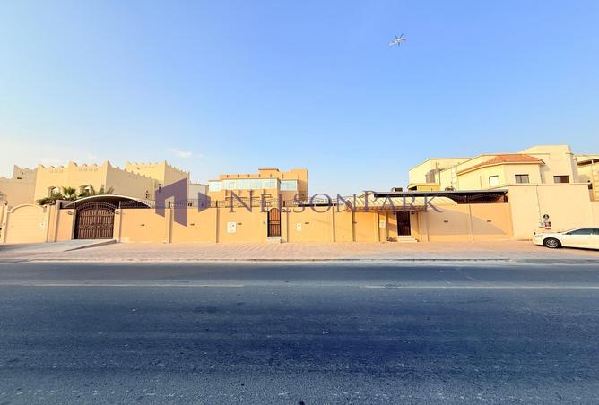 978455 - Property Image 3