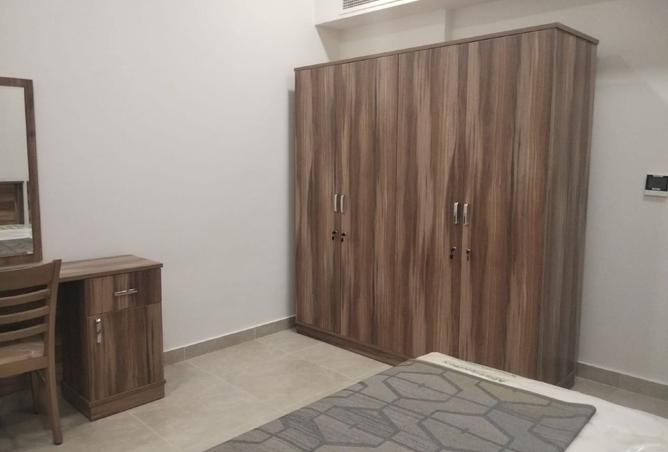 978144 - Property Image 2