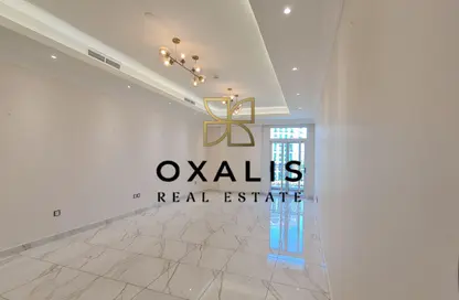 Apartment - 2 Bedrooms - 3 Bathrooms for rent in Floresta Gardens - Floresta Gardens - The Pearl Island - Doha