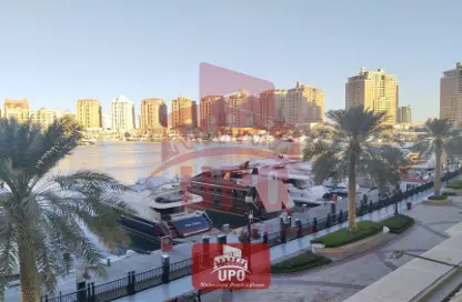 Townhouse - 2 Bedrooms - 3 Bathrooms for rent in Marina Gate - Porto Arabia - The Pearl Island - Doha