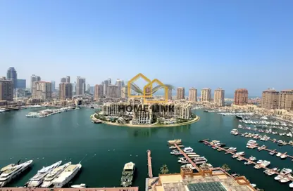 شقة - 2 غرف نوم - 3 حمامات للبيع في طريق بورتو الشرقي - بورتو أرابيا - جزيرة اللؤلؤة - الدوحة