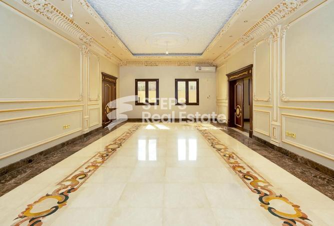 929548 - Property Image 2