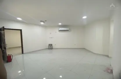 شقة - 2 غرف نوم - 2 حمامات للايجار في نجمة - الدوحة