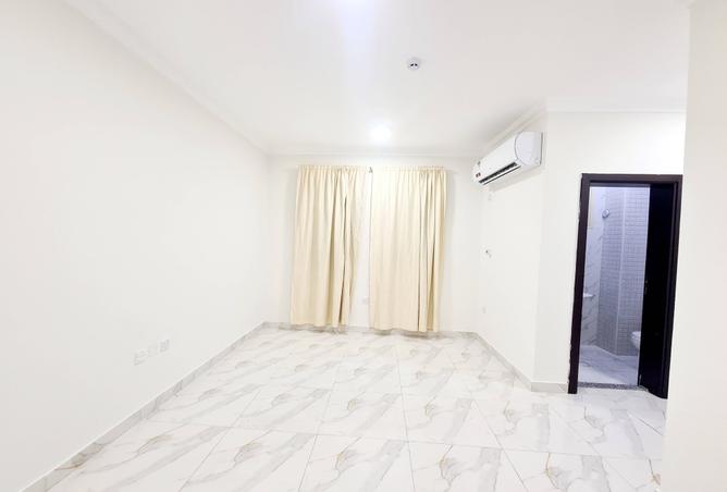 1005913 - Property Image 3