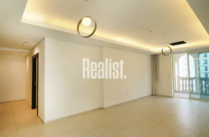 Apartment - 2 Bedrooms - 3 Bathrooms for rent in Viva West - Viva Bahriyah - The Pearl Island - Doha