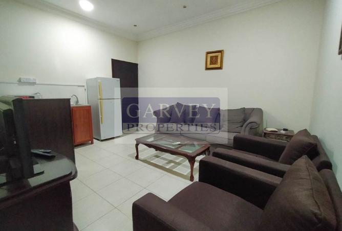 975664 - Property Image 2
